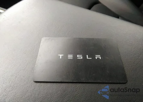 2022 Tesla Model Y Performance Dual Motor All-Wheel Drive from USA, damaged, VIN 7SAYGDEF0NF373523